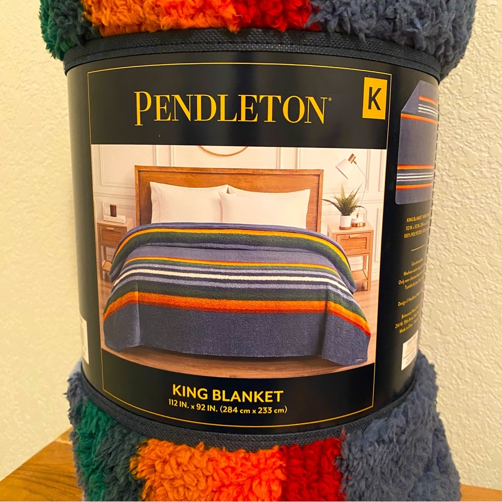 Pendleton Serape Stripes Sherpa Fleece Blanket King Size NWT - Picture 3 of 9